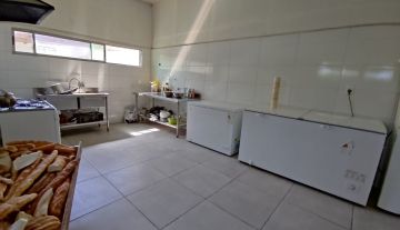 401562d5-4034-4ddd-9384-2de970860d21.jpg